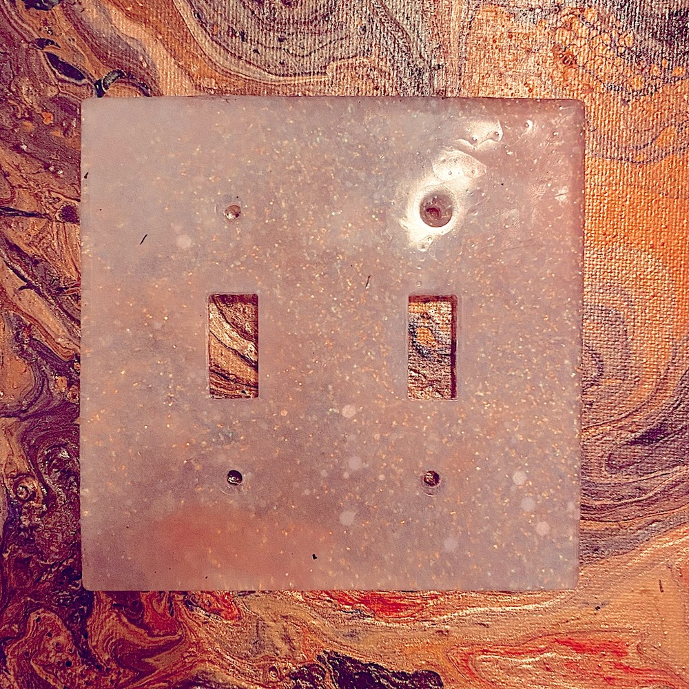 US PATENT PENDING** Go Towards The Light™️ Glow in the dark switch&plug plates.